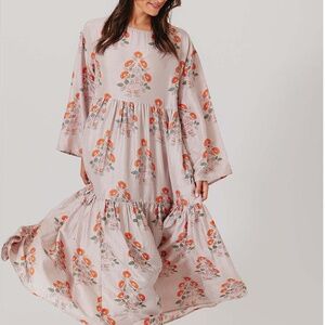 NWT Women's Silk Kelly Long Sleeve Tiered Dress, Cloud Bouquet Floral SIZE SMALL